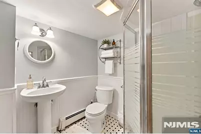 66 Avenue F, Lodi, NJ 07644 - Photo 10