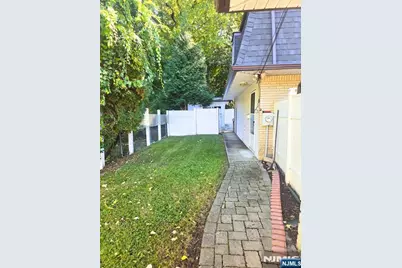 1 Ranch Court 2 #2, Saddle Brook Township, NJ 07663 - Photo 18