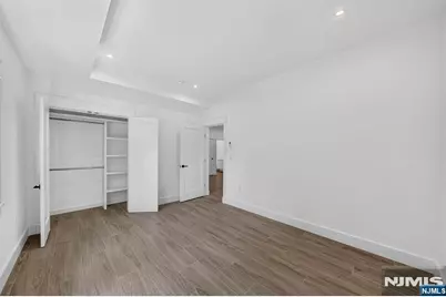 122 Edsall Avenue, Palisades Park, NJ 07650 - Photo 44