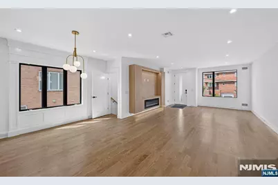 122 Edsall Avenue, Palisades Park, NJ 07650 - Photo 28