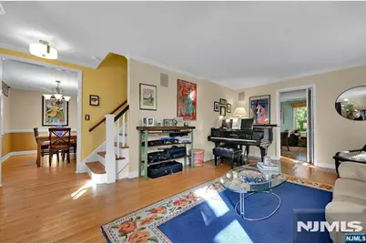292 Kensington Road, River Edge, NJ 07661 - Photo 6