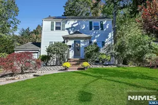 292 Kensington Rd, River Edge, NJ 07661 - Photo 1