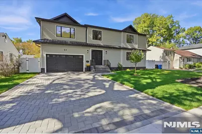 82 Benton Road, Paramus, NJ 07652 - Photo 2
