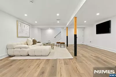 82 Benton Road, Paramus, NJ 07652 - Photo 42