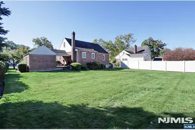 213 Baldwin Avenue, New Milford, NJ 07646 - Photo 24