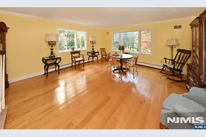 176 Werimus Road, Woodcliff Lake, NJ 07677 - Photo 6