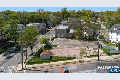 15 W Hamilton Avenue, Englewood, NJ 07631 - Photo 1