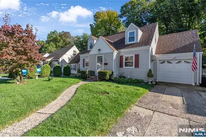 228 Washington Avenue, Elmwood Park, NJ 07407 - Photo 28