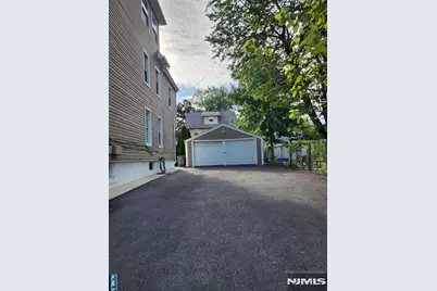 10 Westcott Street, Bloomfield, NJ 07003 - Photo 2