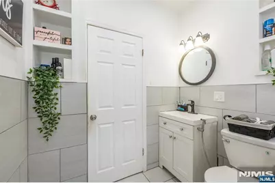 129 Howard Avenue, Passaic, NJ 07055 - Photo 14