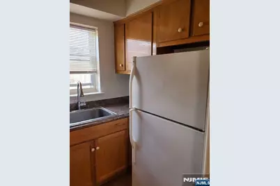 201 Fort Lee Road D #D, Leonia, NJ 07605 - Photo 4