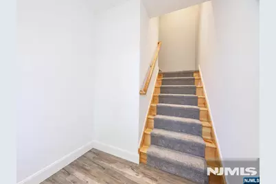435 Jauncey Avenue, Lyndhurst Township, NJ 07071 - Photo 2