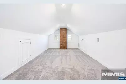 435 Jauncey Avenue, Lyndhurst Township, NJ 07071 - Photo 14