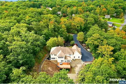 21 Pine Hill Road, Mahwah, NJ 07430 - Photo 48