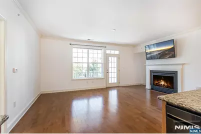 98 Quarry Drive B2 #B2, Woodland Park, NJ 07424 - Photo 8