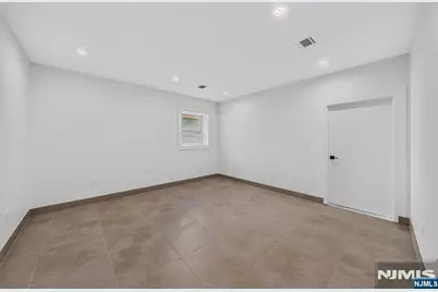 85-87 Echo Place, Elmwood Park, NJ 07407 - Photo 28