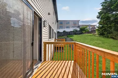 85-87 Echo Place, Elmwood Park, NJ 07407 - Photo 12