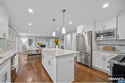656 Wyndemere Avenue, Ridgewood, NJ 07450 - Photo 8