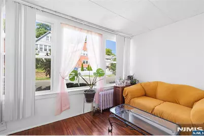 21 Hackett Place, Rutherford, NJ 07070 - Photo 6