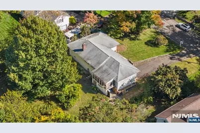 11 Hamilton Drive, North Caldwell, NJ 07006 - Photo 20