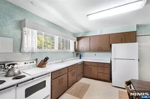 11 Hamilton Dr, North Caldwell, NJ 07006 - Photo 6