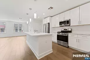 10 Ward St, Bloomfield, NJ 07003 - Photo 2