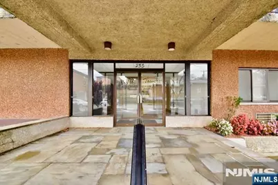 233 12th 2A #2A, Palisades Park, NJ 07650 - Photo 14