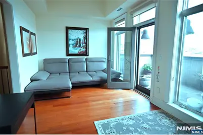 4 Henley Place 4 #4, Weehawken, NJ 07086 - Photo 32