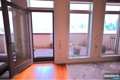 4 Henley Place 4 #4, Weehawken, NJ 07086 - Photo 30