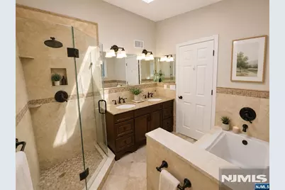 477 Undercliff Avenue, Edgewater, NJ 07020 - Photo 16