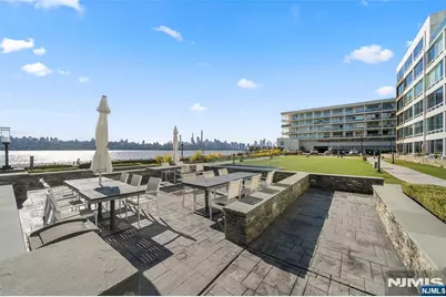 9 Somerset Lane 507 #507, Edgewater, NJ 07020 - Photo 24