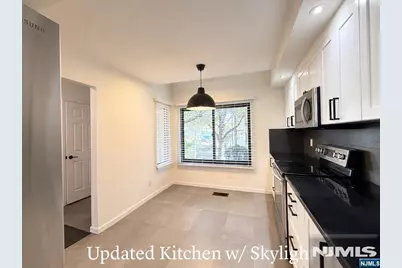 1537 John Street 7 #7, Fort Lee, NJ 07024 - Photo 4