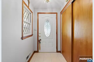 136 Van Buskirk Road, Teaneck Township, NJ 07666 - Photo 4