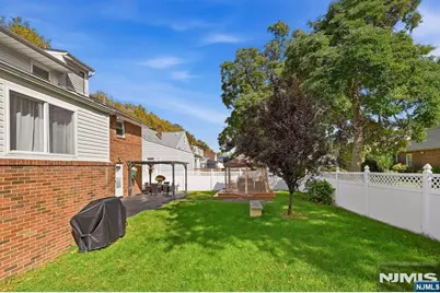 136 Van Buskirk Road, Teaneck Township, NJ 07666 - Photo 40