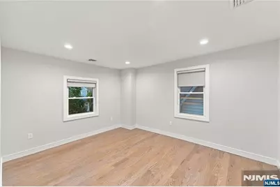 384 Pleasant Avenue, Cliffside Park, NJ 07010 - Photo 14