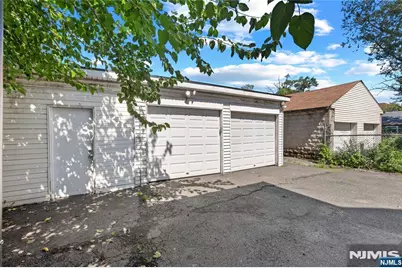 71-73 Schley Street, Newark, NJ 07112 - Photo 36