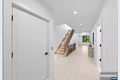 1473 Anderson Avenue, Fort Lee, NJ 07024 - Photo 8