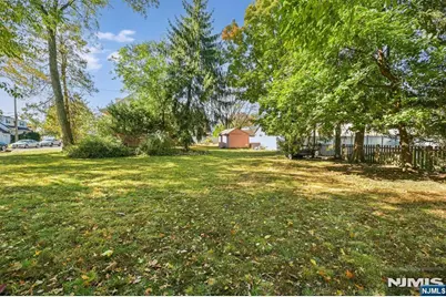 404 Washington Avenue, Dumont, NJ 07628 - Photo 36
