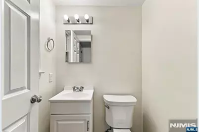 16 Hillcrest Road, Tenafly, NJ 07670 - Photo 8