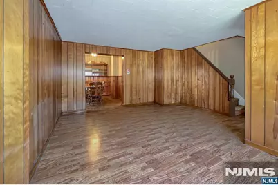 641 New Jersey Avenue, Lyndhurst Township, NJ 07071 - Photo 4