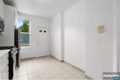 114 Shippen Street, Weehawken, NJ 07086 - Photo 10