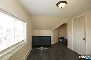 752 Highland, Newark, NJ 07104 - Photo 18
