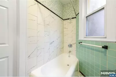 237 Day Avenue 2 #2, Cliffside Park, NJ 07010 - Photo 16