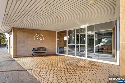 38 Moonachie Road 315 #315, Hackensack, NJ 07601 - Photo 2