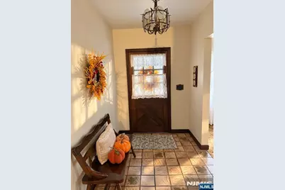 309 Erie Avenue, Midland Park, NJ 07432 - Photo 2