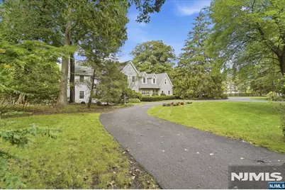 580 Brookside Avenue, Allendale, NJ 07401 - Photo 4