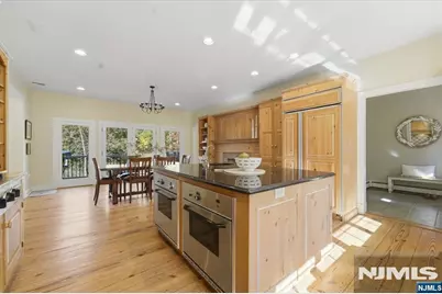 580 Brookside Avenue, Allendale, NJ 07401 - Photo 14