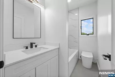 793 Inwood Terrace, Cliffside Park, NJ 07010 - Photo 16