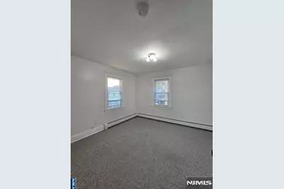 342 Page Avenue Second Floor #Second Floor, Lyndhurst Township, NJ 07071 - Photo 4