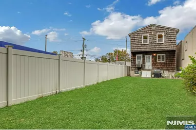 343 Wagaraw Road, Hawthorne, NJ 07506 - Photo 4